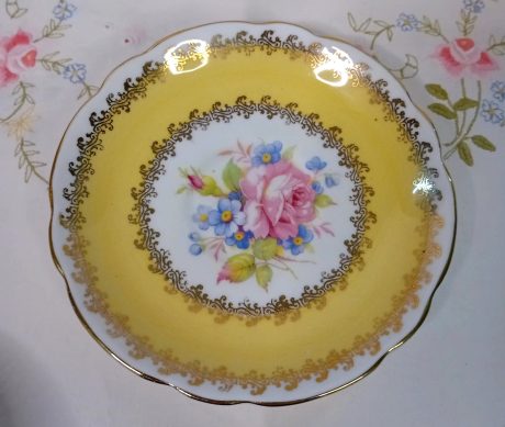set cadou portelan vintage harrowby 2