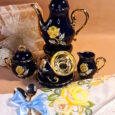 GOLDEN ROSE # PORȚELAN ALBASTRU COBALT DECORAT CU AUR, DE COLECȚIE