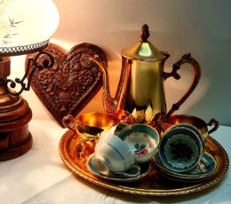 PENTRU COLECȚIONARI # REGAL - SET CADOU CU PIESE AURITE, DEOSEBIT DE RARE